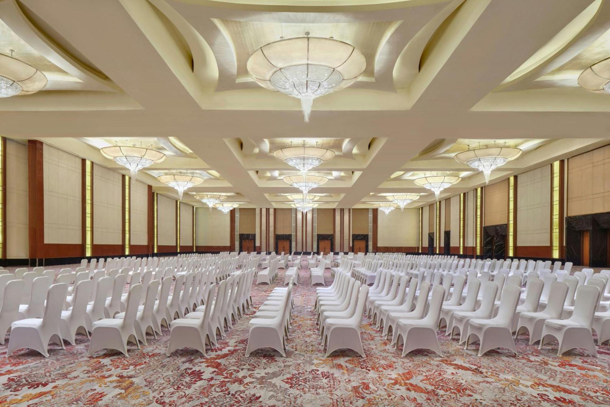 Hotel The Ritz-carlton Jakarta, Pacific Place 5*